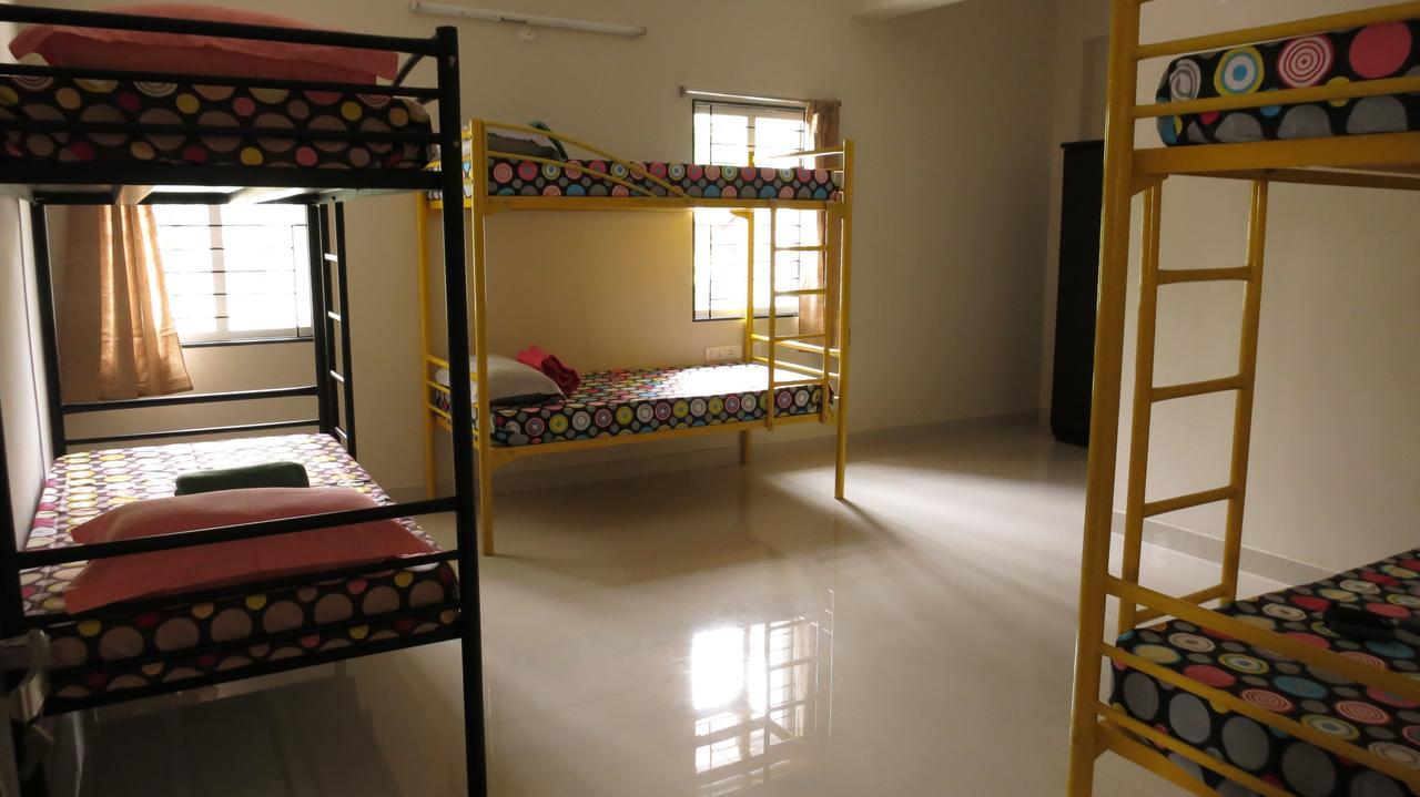 Beehive Commune Hyderabad Hostel Exterior photo